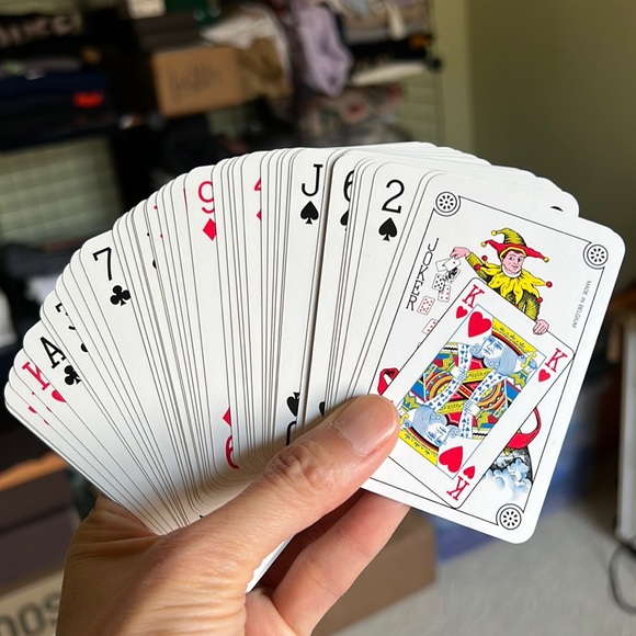 NEW Vintage David Westnedge LTD Plastic Coated Playing Cards crowns - Picture 3 of 4